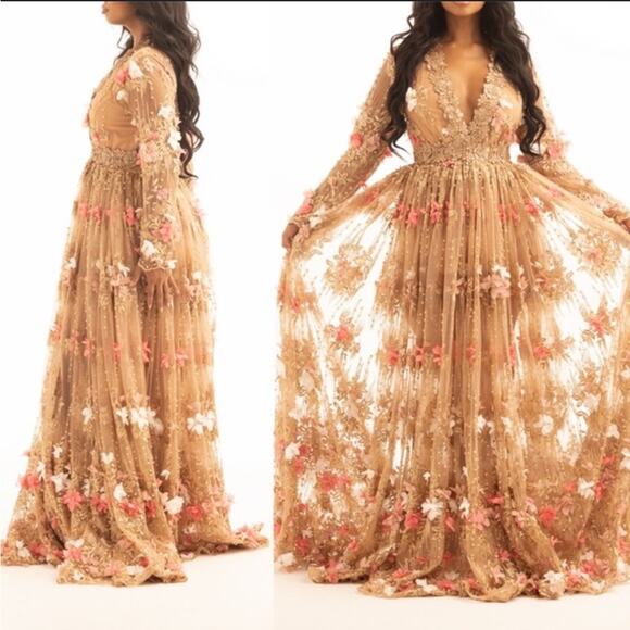 Nichole Lynel Long Sleeve Gown Floral Applique Full Bloom Medium Statement Piece - Picture 8 of 9